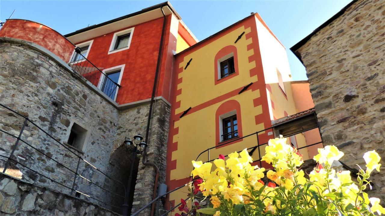 Borgo Di Codeglia - Country Rooms リッコ・デル・ゴルフォ・ディ・スペーツィア エクステリア 写真