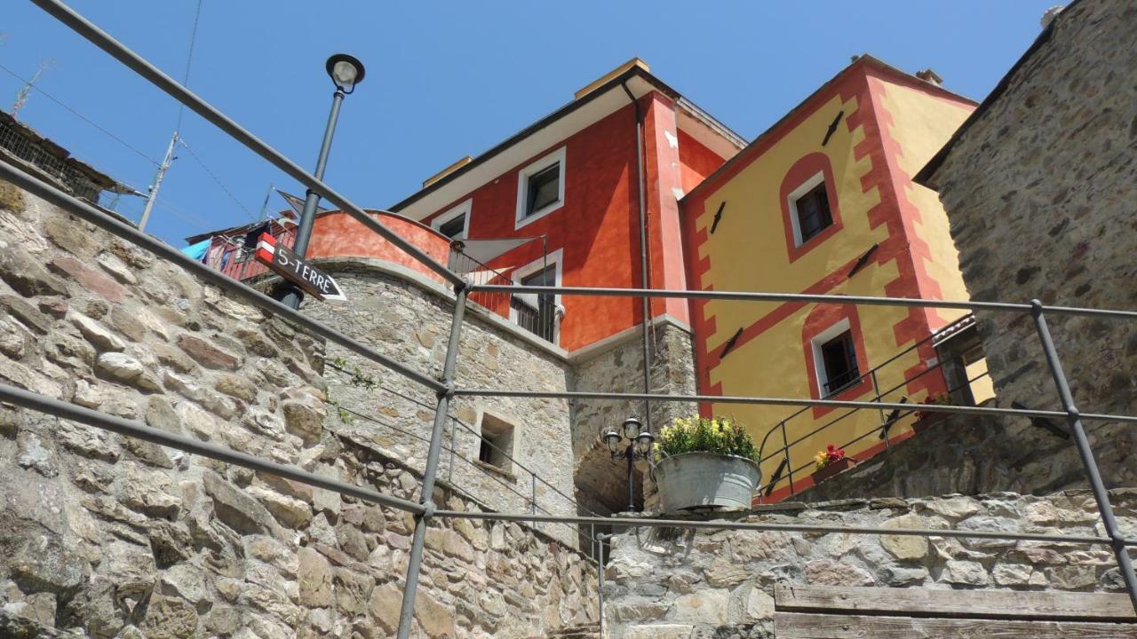 Borgo Di Codeglia - Country Rooms リッコ・デル・ゴルフォ・ディ・スペーツィア エクステリア 写真