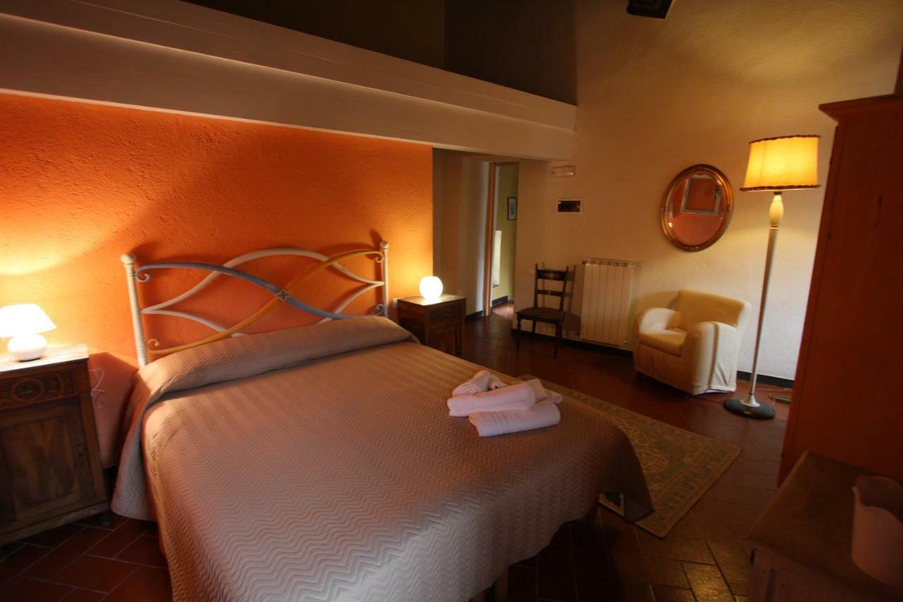 Borgo Di Codeglia - Country Rooms リッコ・デル・ゴルフォ・ディ・スペーツィア エクステリア 写真