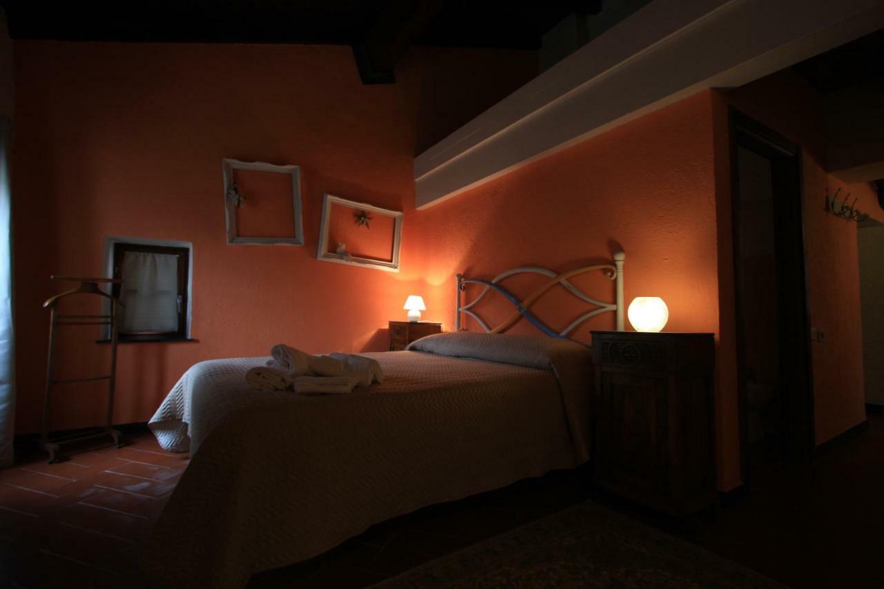 Borgo Di Codeglia - Country Rooms リッコ・デル・ゴルフォ・ディ・スペーツィア エクステリア 写真