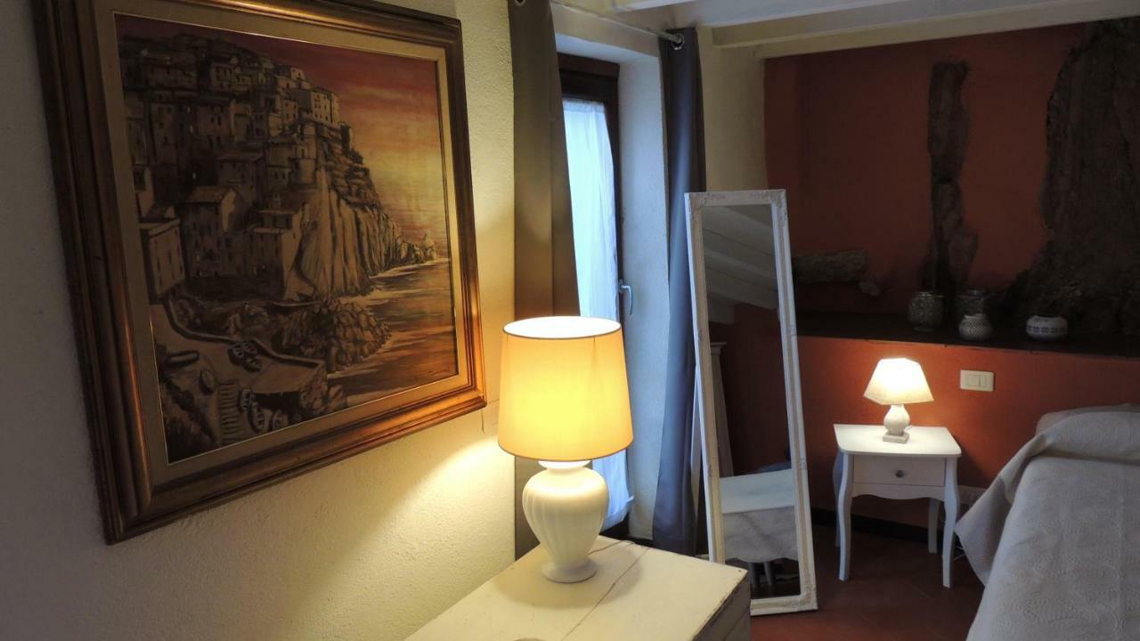 Borgo Di Codeglia - Country Rooms リッコ・デル・ゴルフォ・ディ・スペーツィア エクステリア 写真